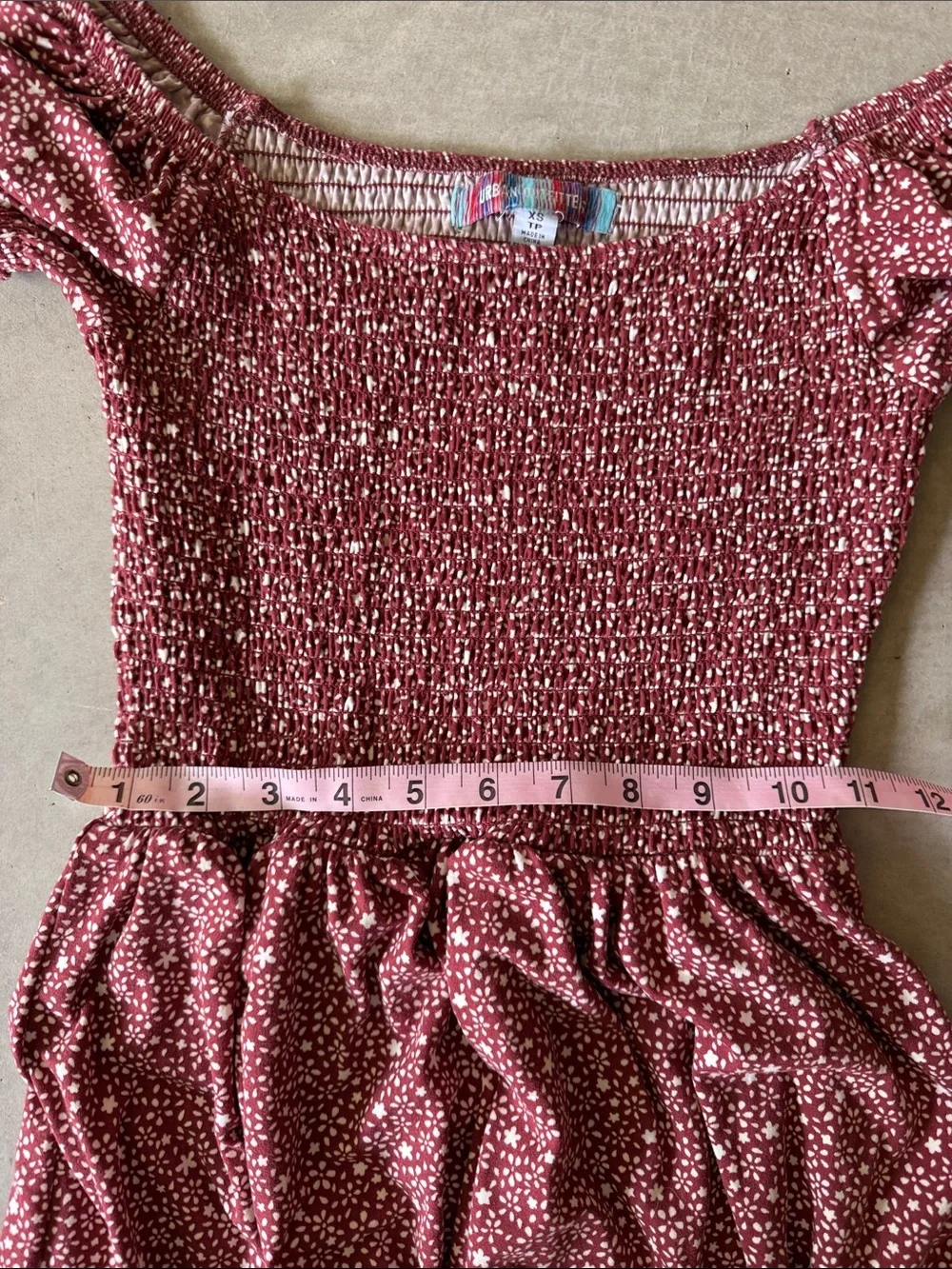Urban Outfitters Tessi Smocked Puff Sleeve Midi Dress Size XS - Picture 6 of 9